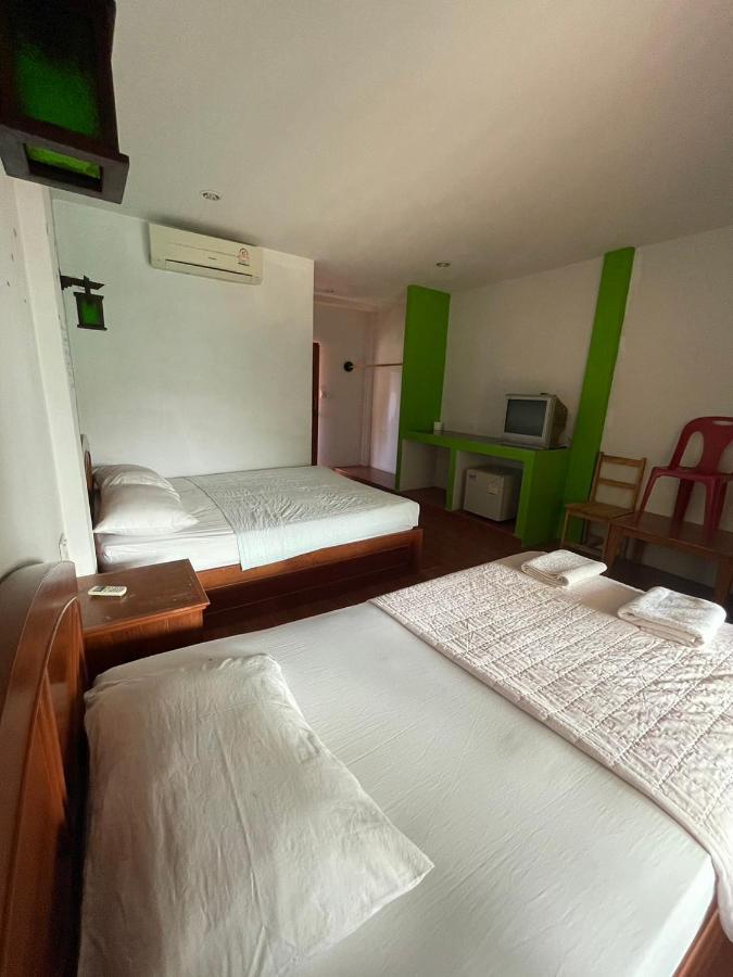 Bank Guesthouse Haad Rin Exterior photo