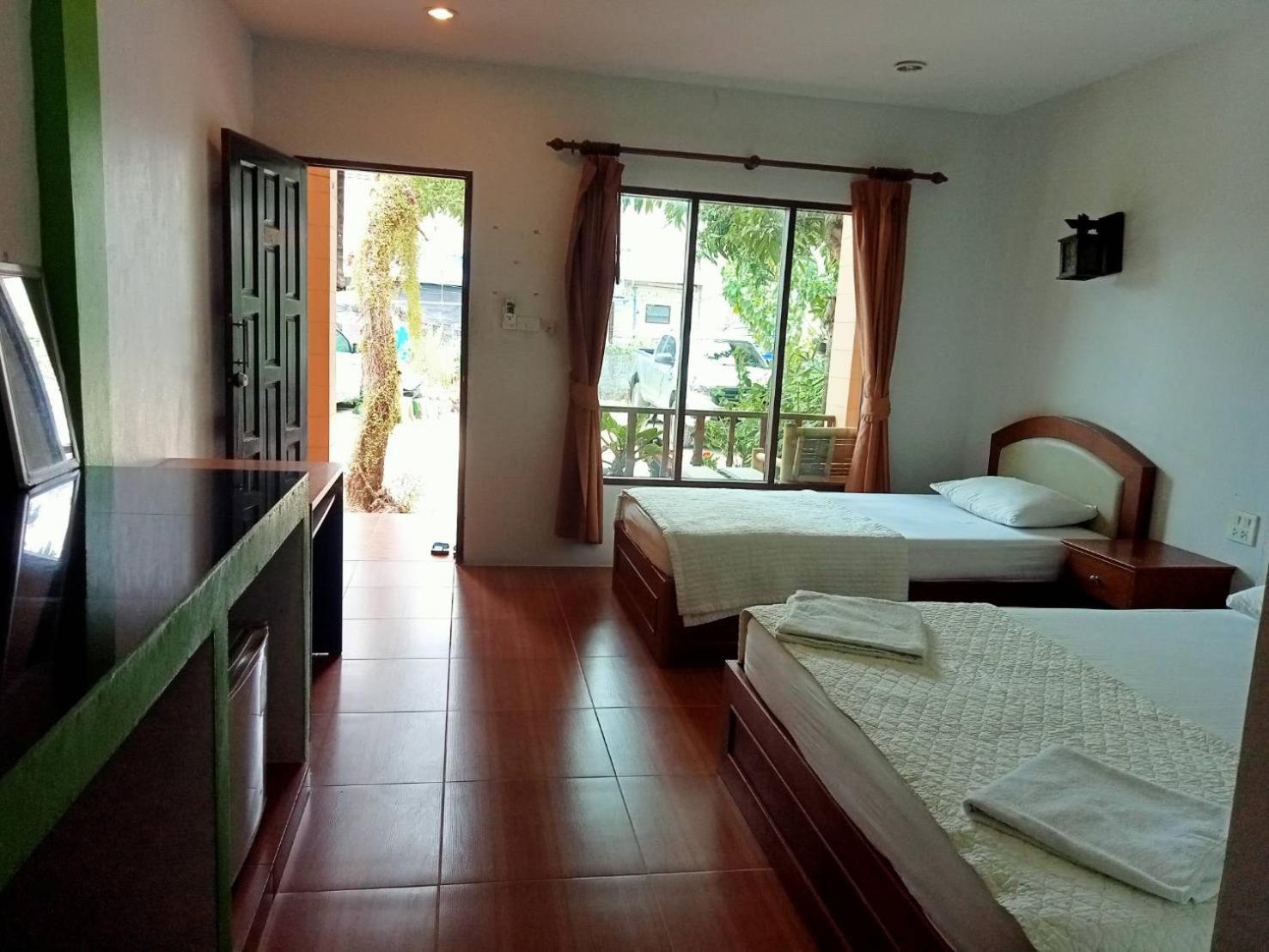 Bank Guesthouse Haad Rin Exterior photo